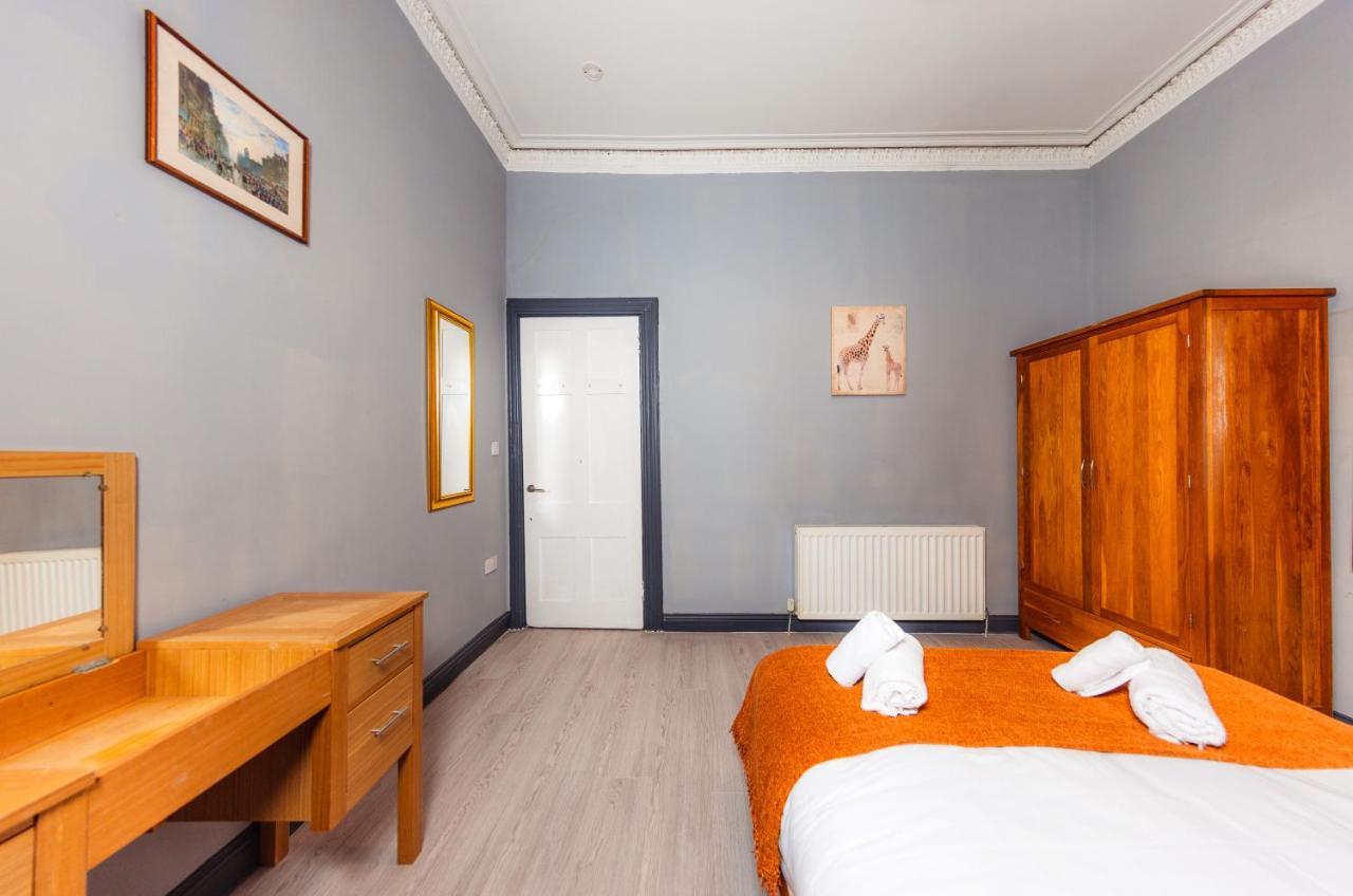 Calton Hill Victorian Old Town Apartment 에든버러 외부 사진