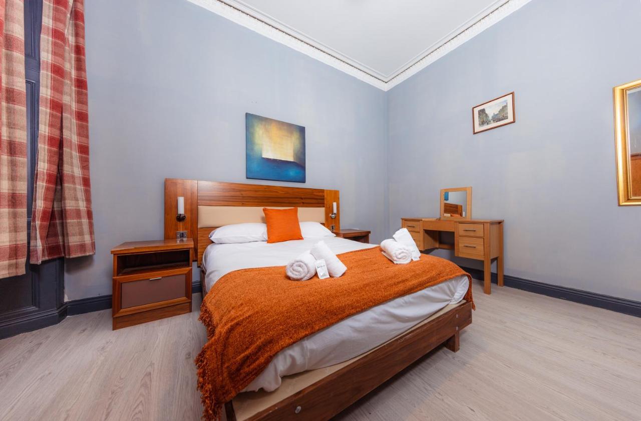Calton Hill Victorian Old Town Apartment 에든버러 외부 사진